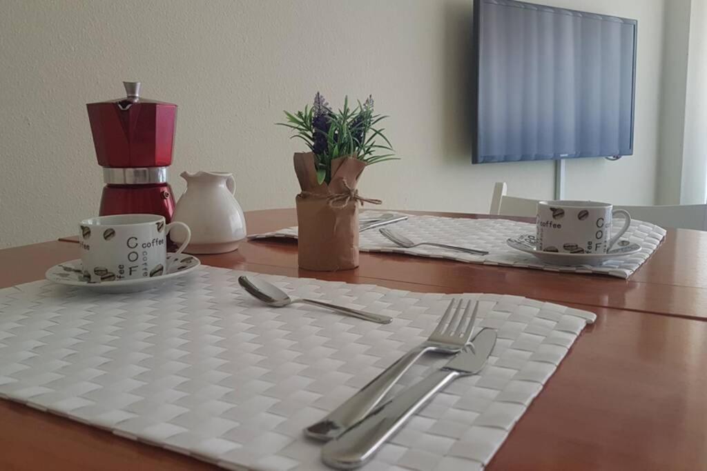 Bonito Apartamento Triana-Los Remedios Sevilla Exterior foto