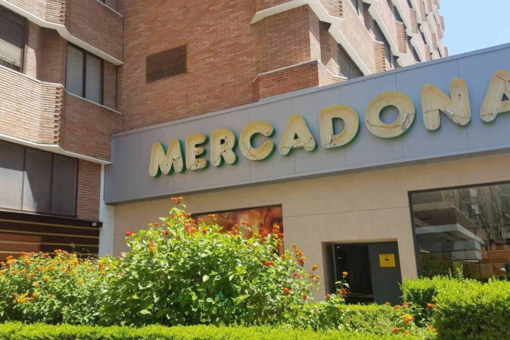 Bonito Apartamento Triana-Los Remedios Sevilla Exterior foto